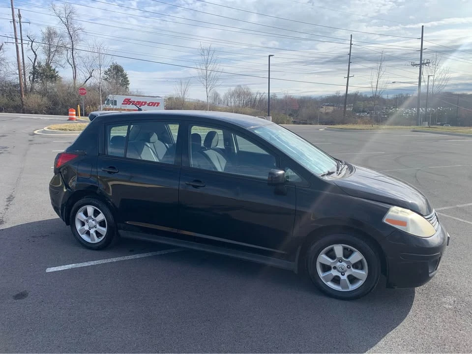2009 Nissan Versa - Image 2 of 6
