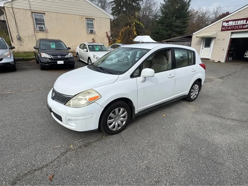 2009 Nissan Versa - Image 3 of 13