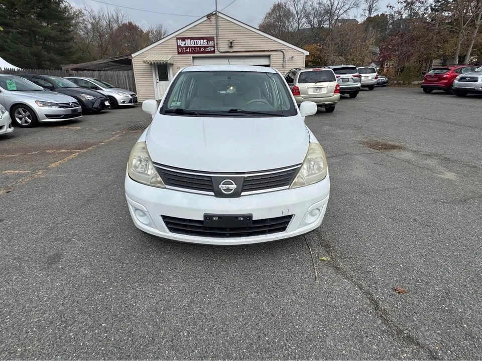 2009 Nissan Versa - Image 2 of 13
