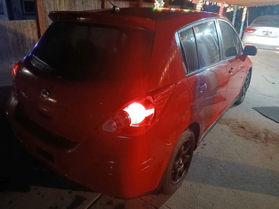 2009 Nissan Versa - Image 3 of 6