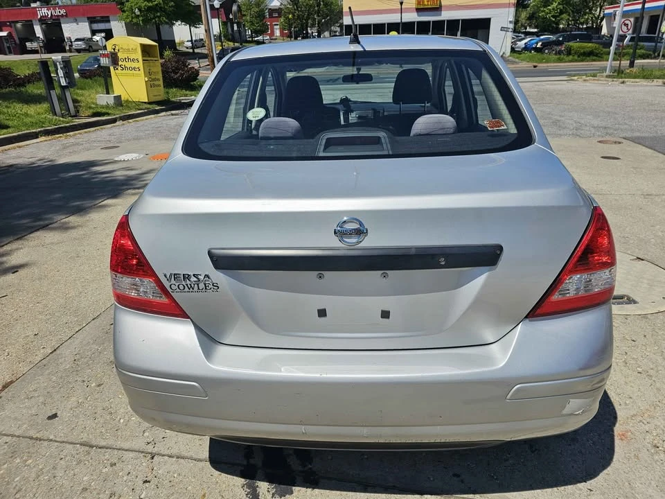 2009 Nissan Versa - Image 4 of 7
