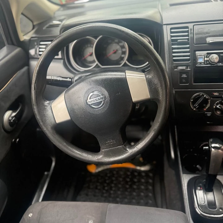 2009 Nissan Versa - Image 9 of 18