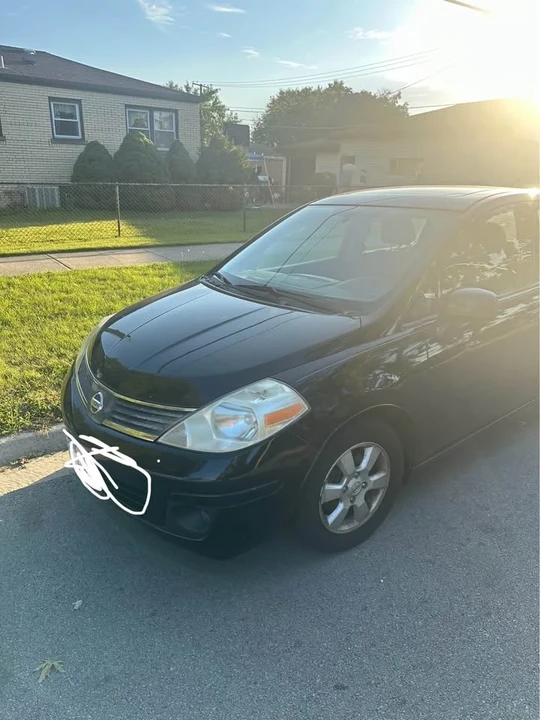 2009 Nissan Versa - Image 6 of 7