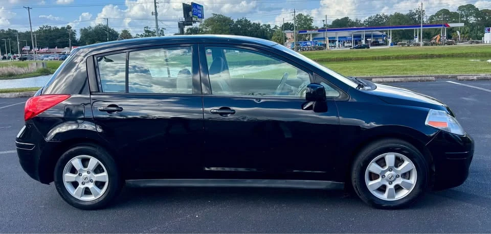 2009 Nissan Versa - Image 6 of 12