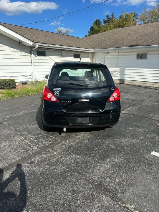 2009 Nissan Versa - Image 6 of 10