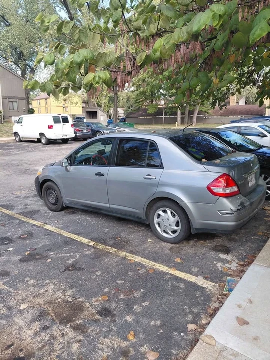 2009 Nissan Versa - Image 3 of 8