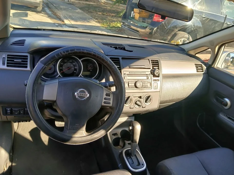 2009 Nissan Versa - Image 9 of 9