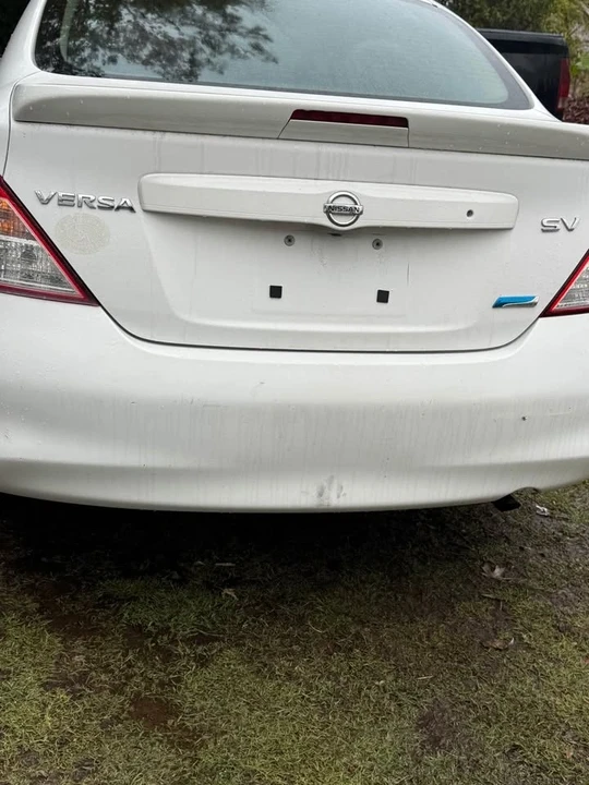 2009 Nissan Versa - Image 5 of 5