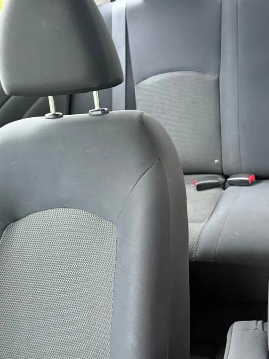 2009 Nissan Versa - Image 4 of 5