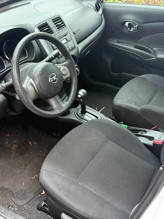 2009 Nissan Versa - Image 3 of 5