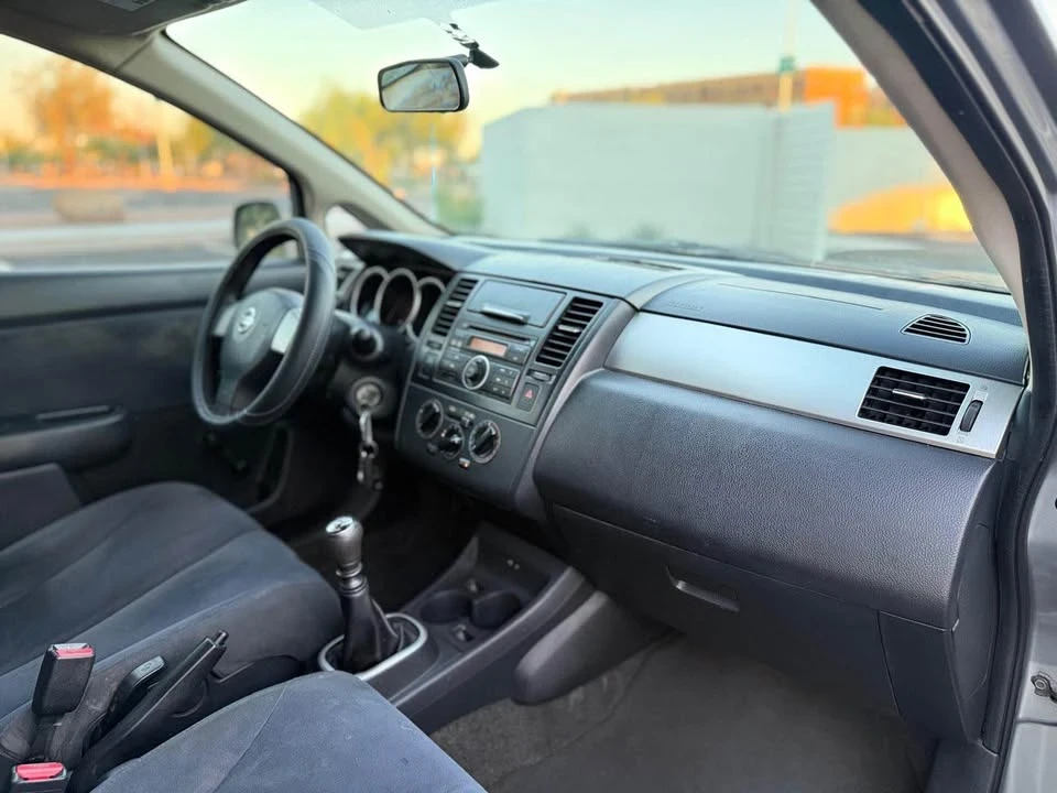 2009 Nissan Versa - Image 7 of 7