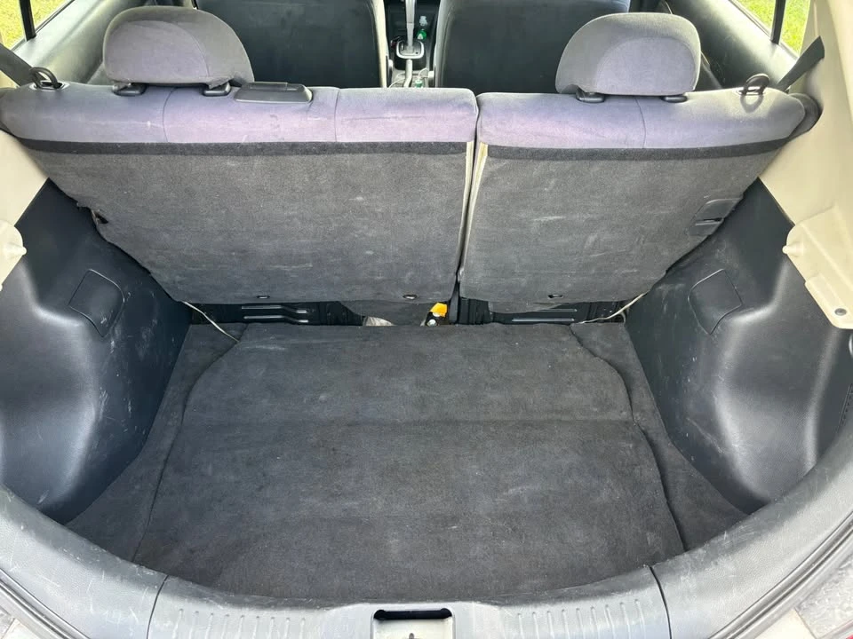 2009 Nissan Versa - Image 11 of 17