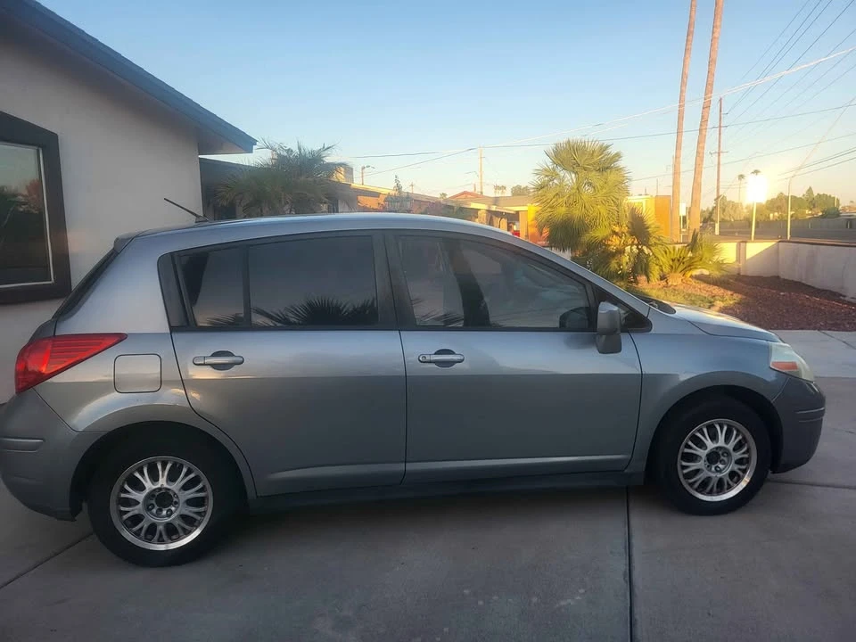 2009 Nissan Versa - Image 7 of 8