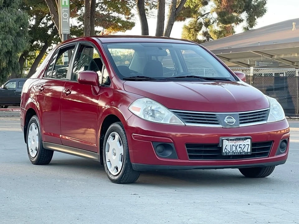 2009 Nissan Versa - Image 3 of 8