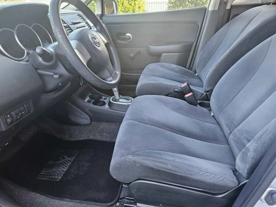 2009 Nissan Versa - Image 9 of 16
