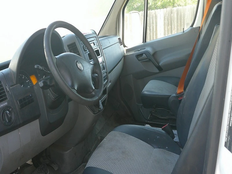 2009 - Image 13 of 16