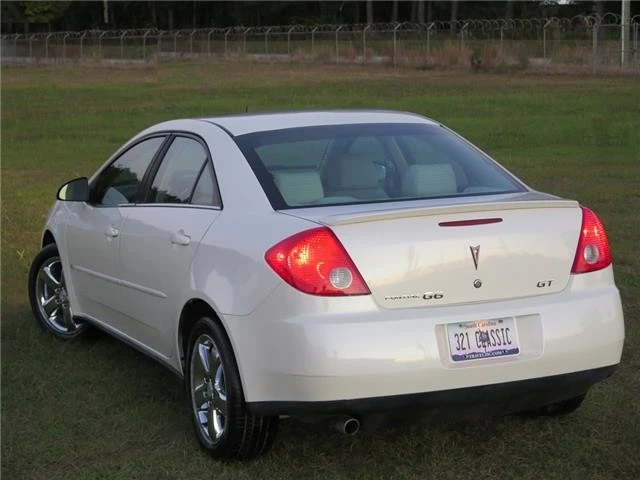 2009 Pontiac G6 - Image 2 of 2