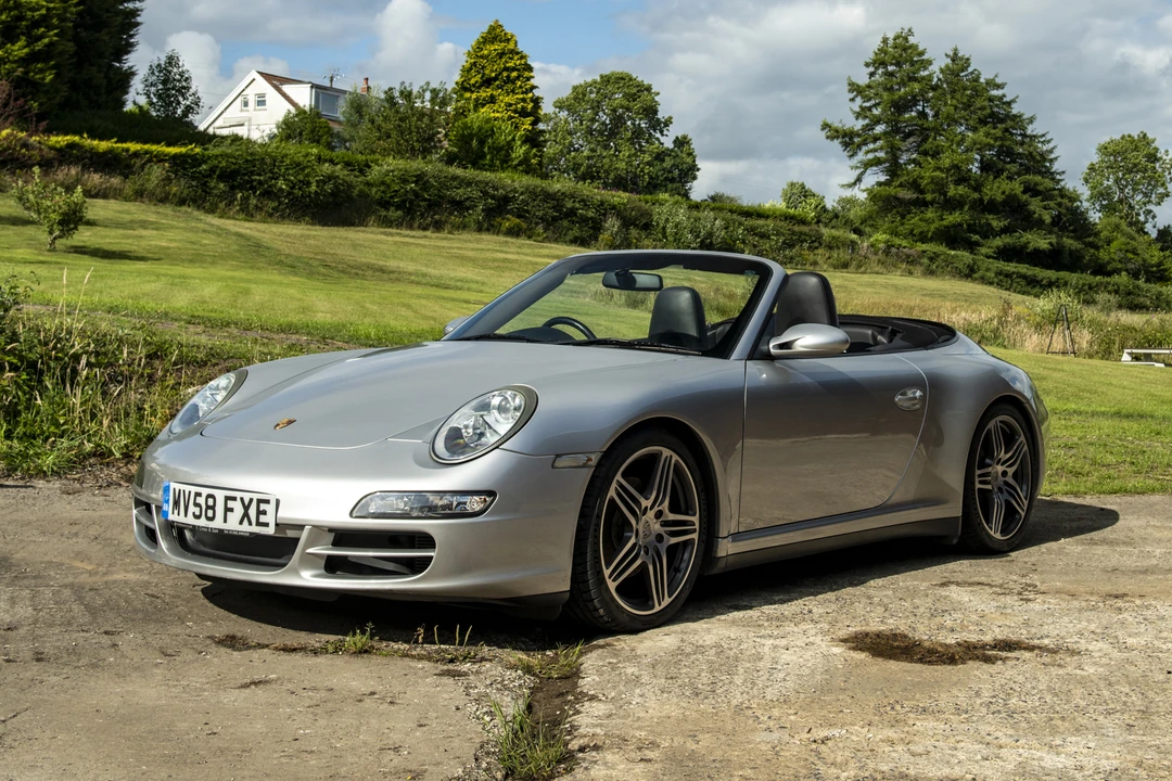 2009 Porsche 997 Carrera 4 - Image 2 of 31