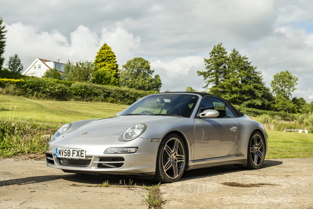 2009 Porsche 997 Carrera 4 - Image 4 of 31
