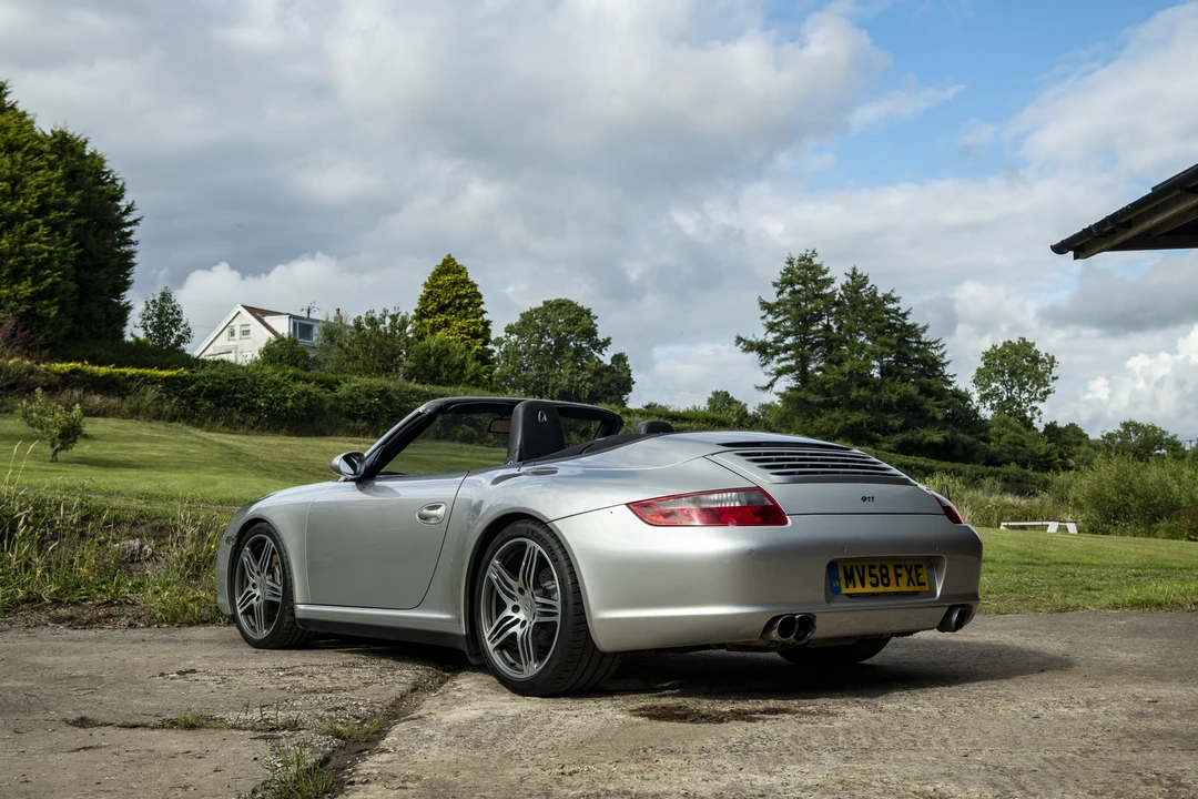 2009 Porsche 997 Carrera 4 - Image 6 of 31