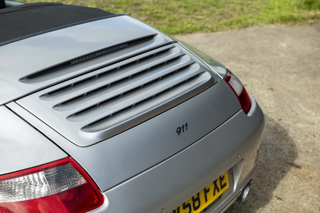 2009 Porsche 997 Carrera 4 - Image 25 of 31