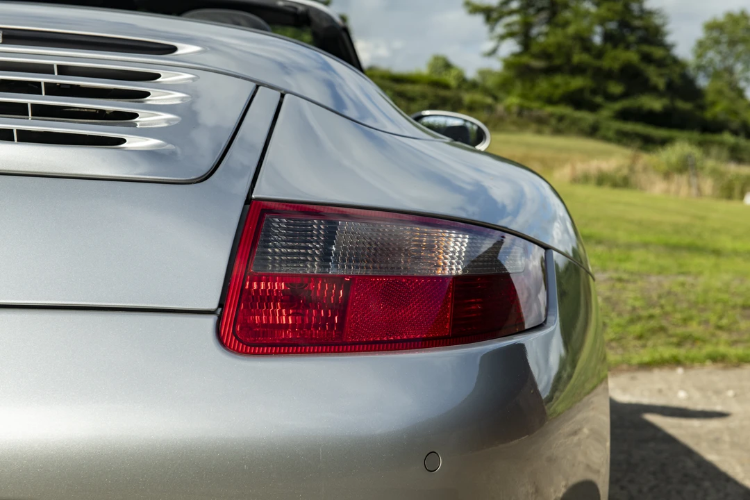 2009 Porsche 997 Carrera 4 - Image 26 of 31