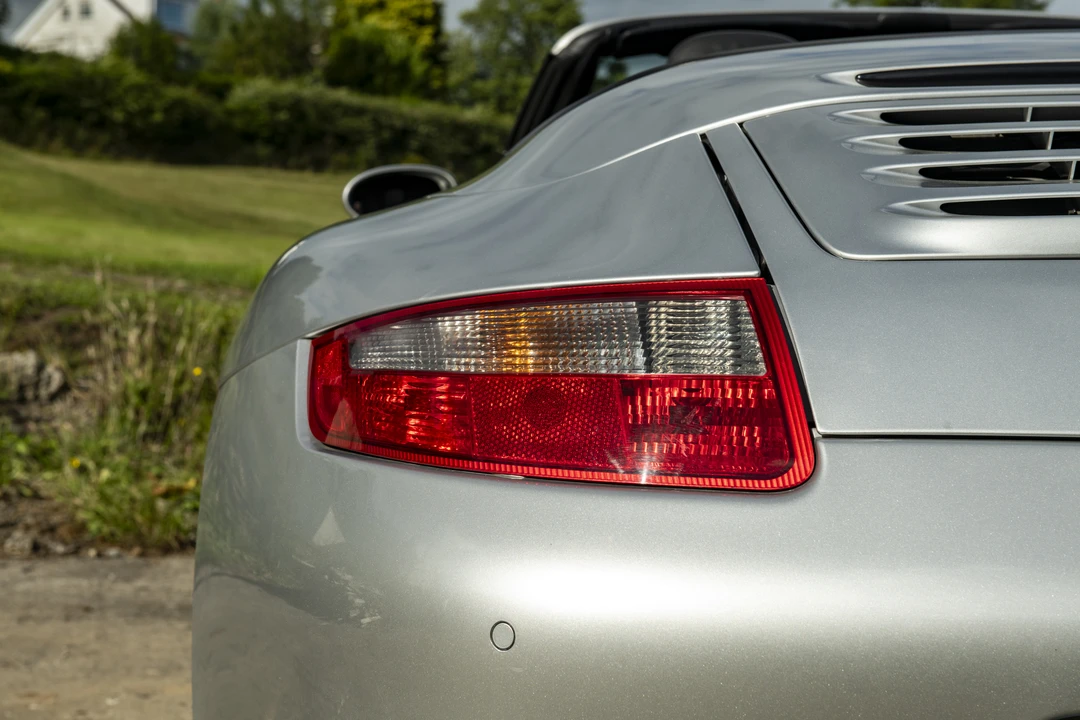 2009 Porsche 997 Carrera 4 - Image 27 of 31