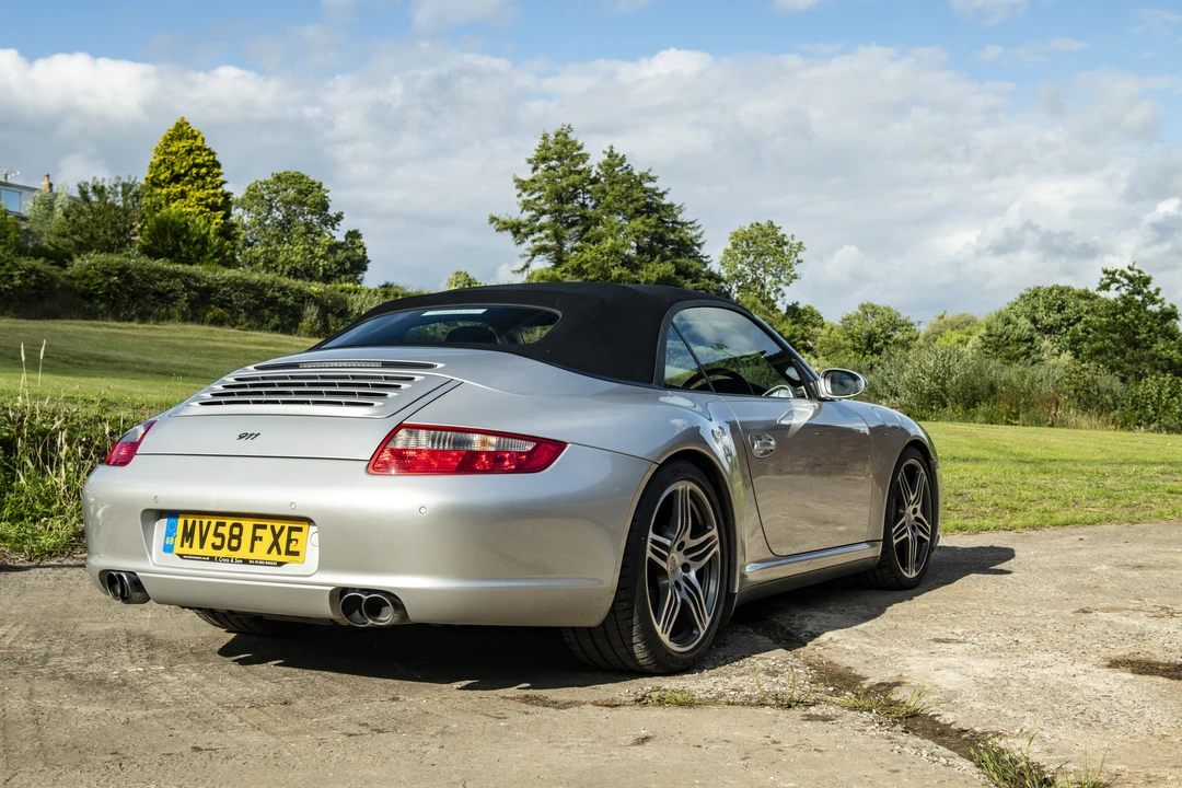 2009 Porsche 997 Carrera 4 - Image 8 of 31