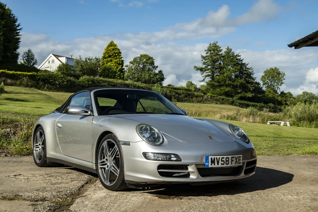 2009 Porsche 997 Carrera 4 - Image 18 of 31