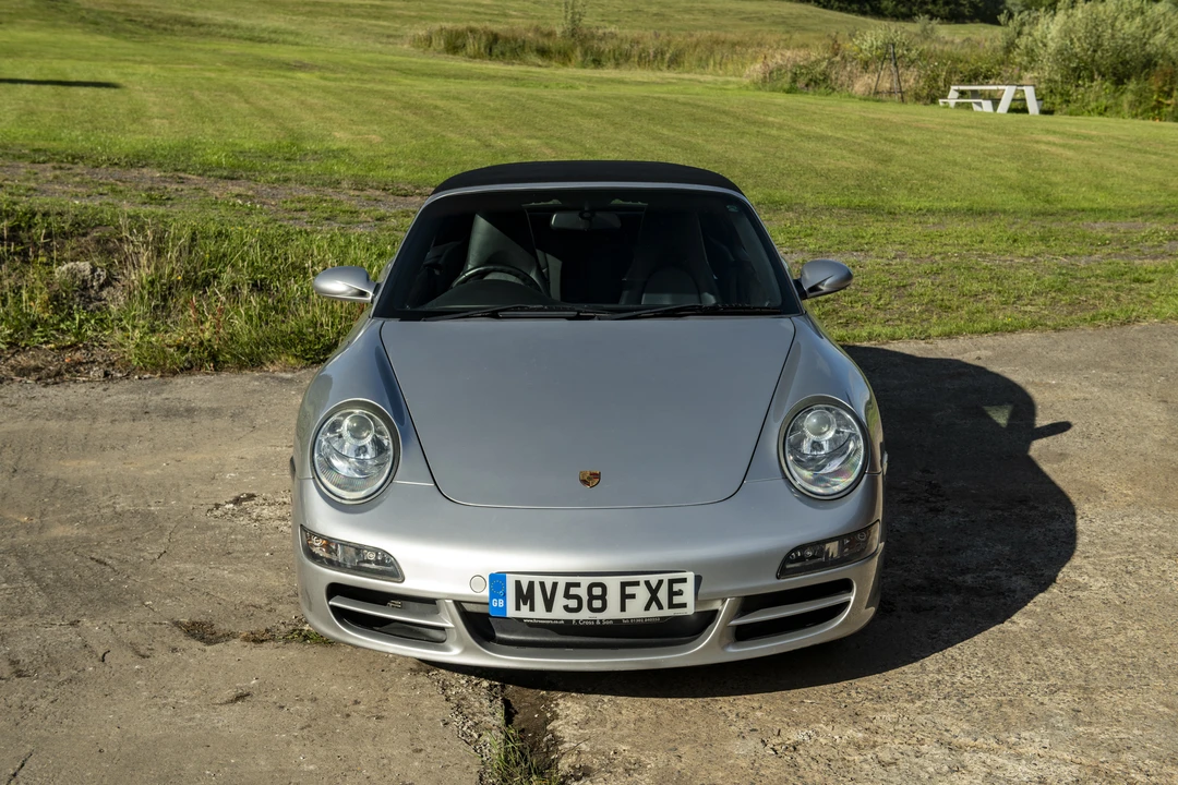 2009 Porsche 997 Carrera 4 - Image 11 of 31