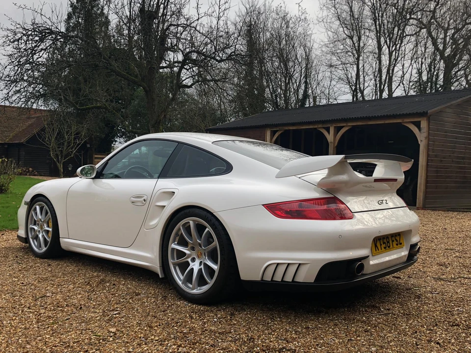 2009 Porsche 997 GT2 - Image 11 of 31