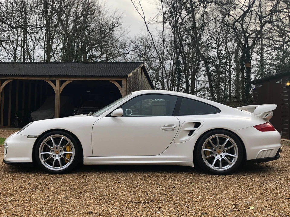 2009 Porsche 997 GT2 - Image 10 of 31
