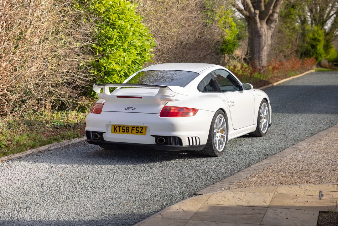 2009 Porsche 997 GT2 - Image 14 of 31