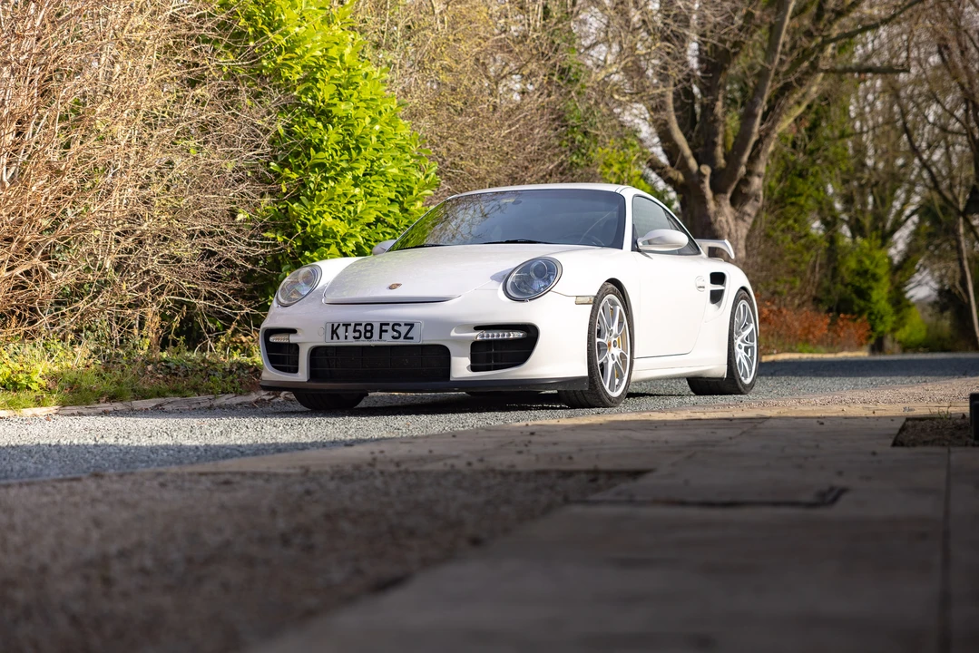 2009 Porsche 997 GT2 - Image 18 of 31