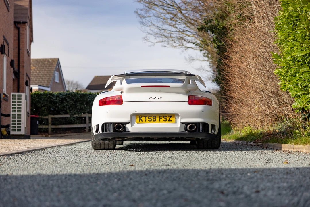 2009 Porsche 997 GT2 - Image 15 of 31