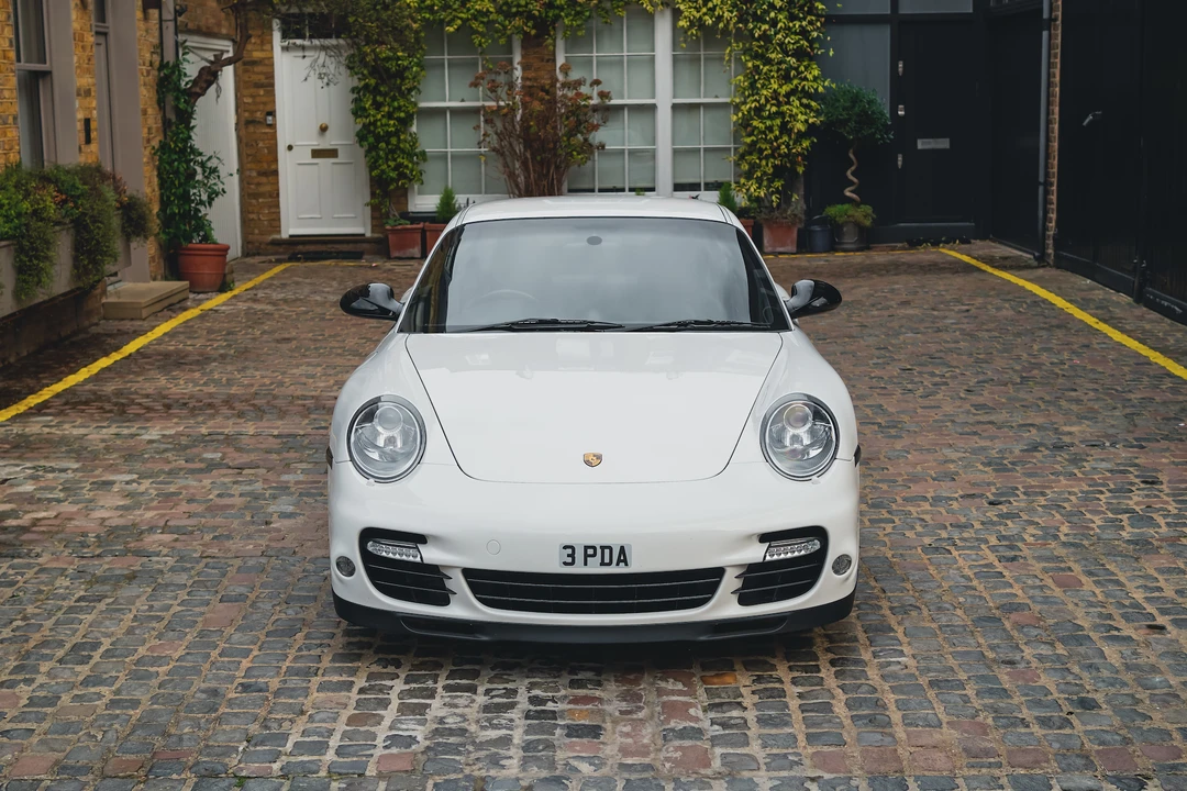 2009 Porsche 997 Turbo - Image 10 of 31