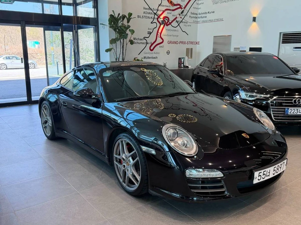 2009 Porsche 911 - Image 6 of 20