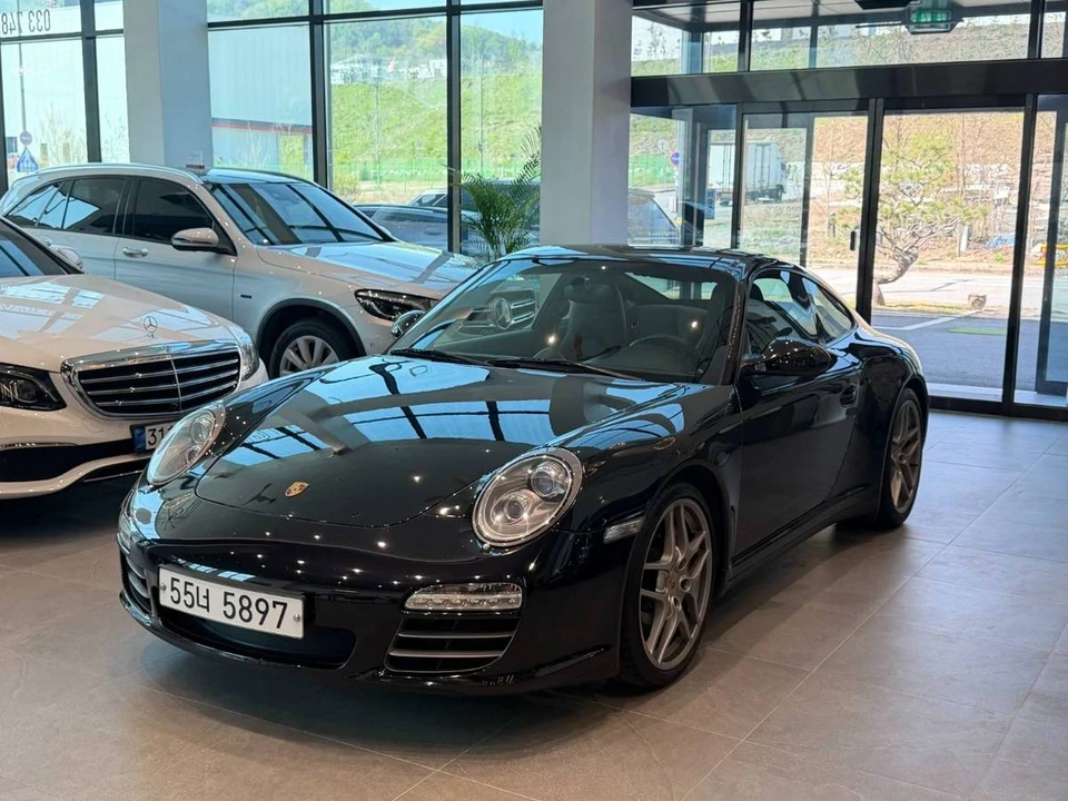 2009 Porsche 911 - Image 8 of 20