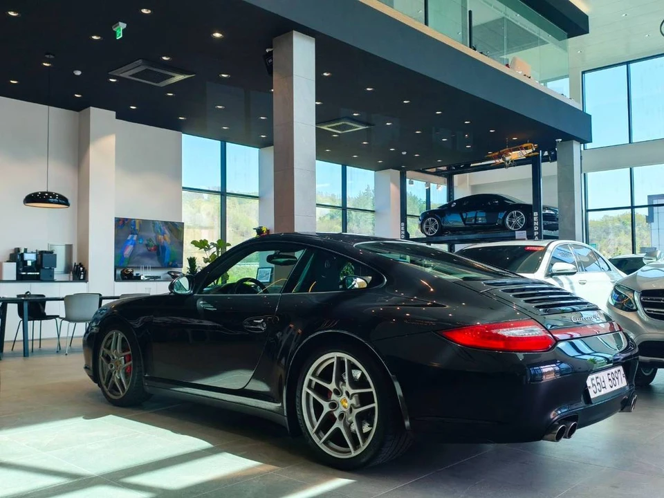 2009 Porsche 911 - Image 10 of 20