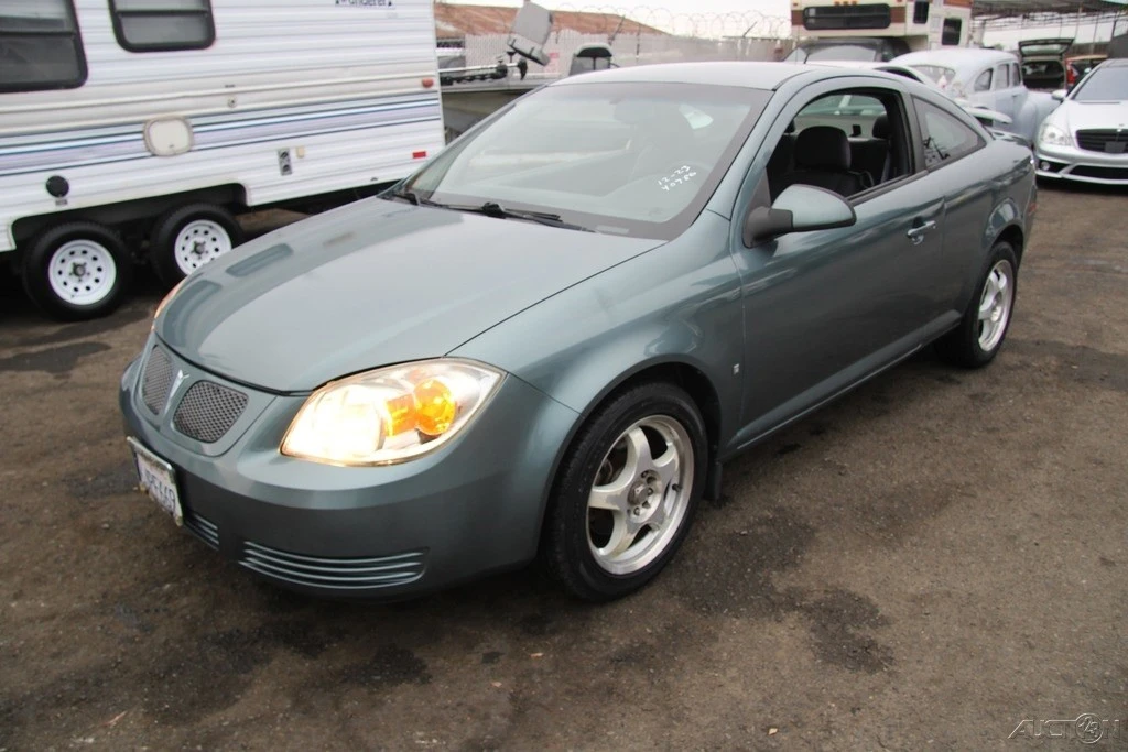 2009 Pontiac G5 - Image 2 of 21