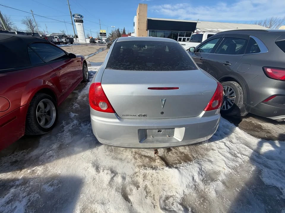 2009 Pontiac G6 - Image 4 of 4