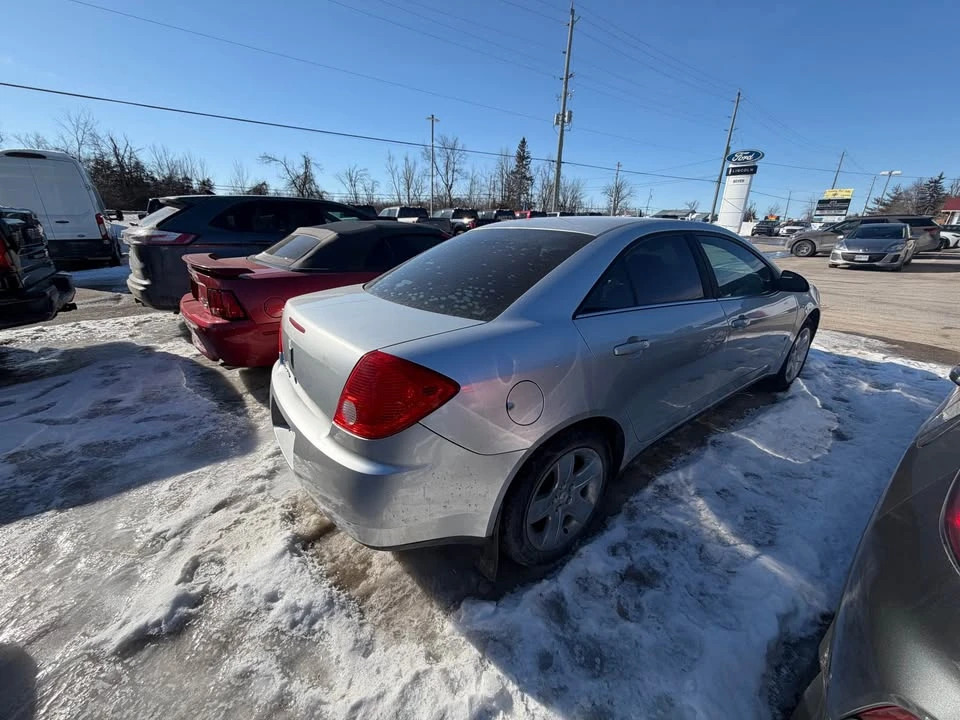 2009 Pontiac G6 - Image 2 of 4