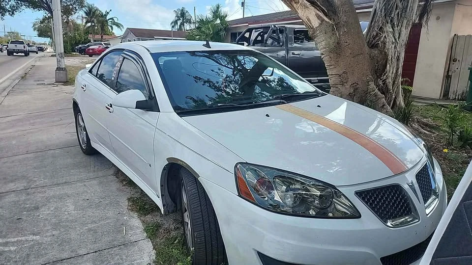 2009 Pontiac G6 - Image 8 of 13