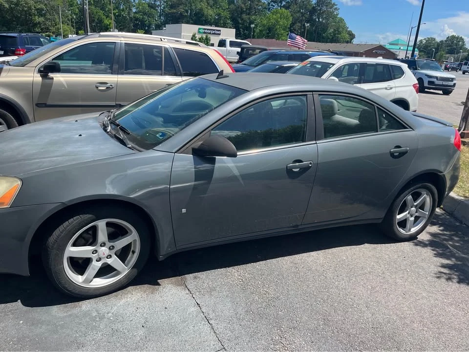 2009 Pontiac G6 - Image 2 of 8