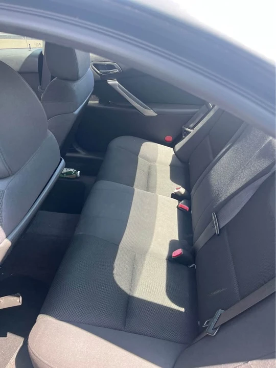 2009 Pontiac G6 - Image 6 of 8