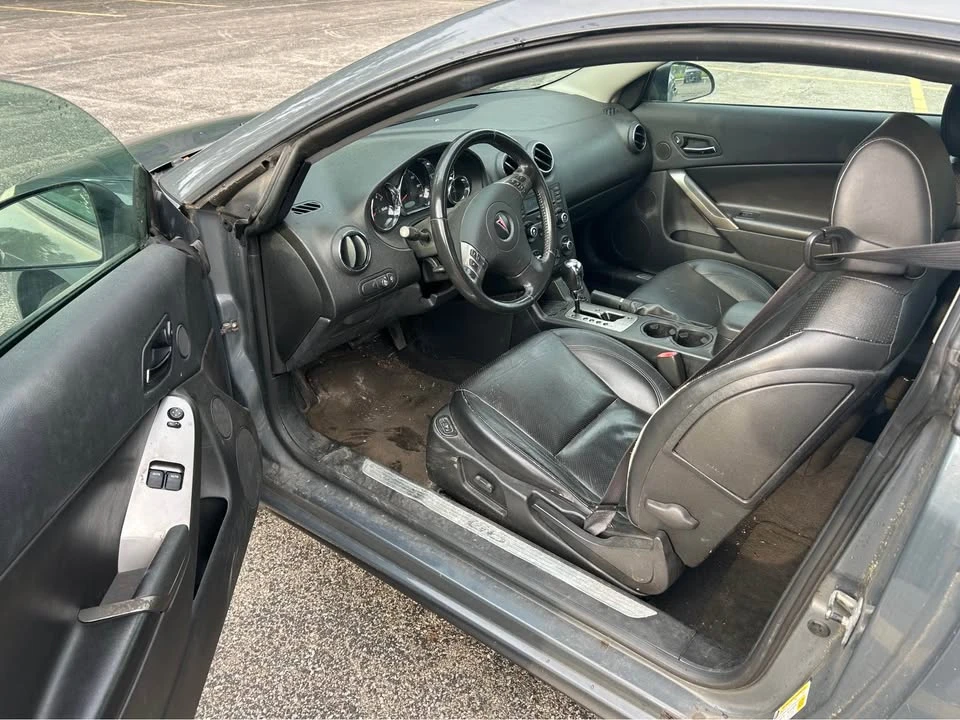 2009 Pontiac G6 - Image 9 of 15