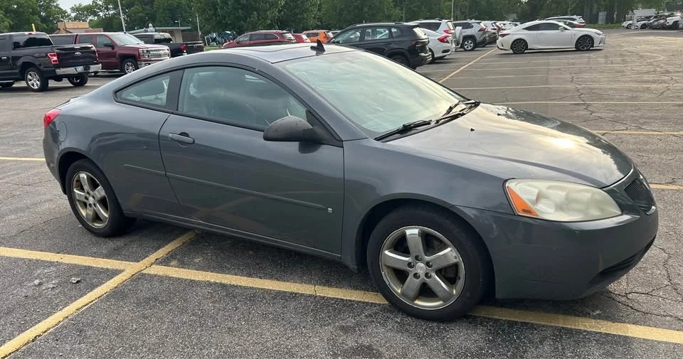 2009 Pontiac G6 - Image 3 of 15