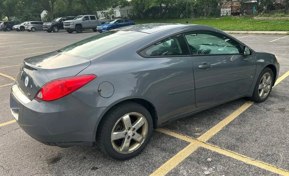 2009 Pontiac G6 - Image 4 of 15