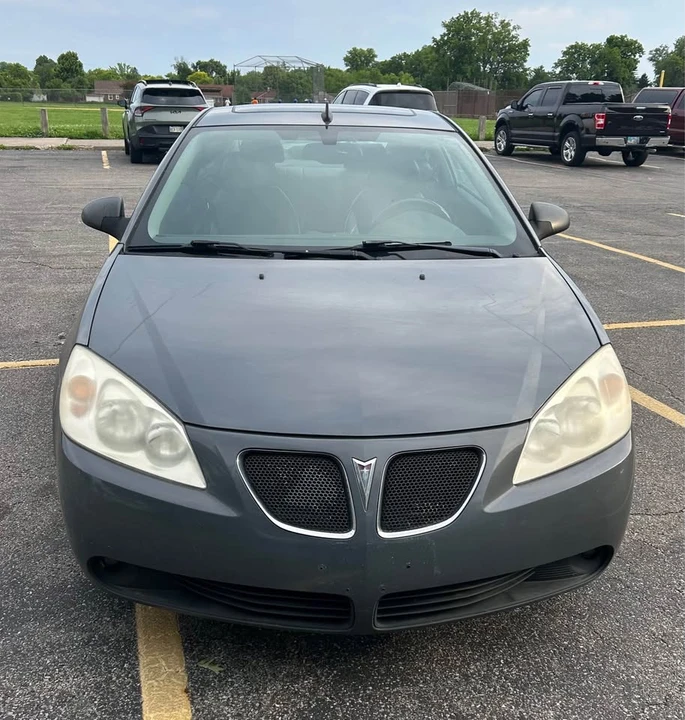2009 Pontiac G6 - Image 6 of 15