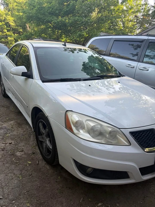2009 Pontiac G6 - Image 3 of 6
